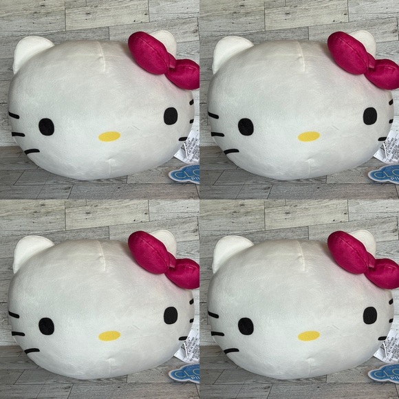 Hello Kitty Pillow - Picture 2 of 8